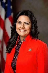 Nanette Diaz Barragan